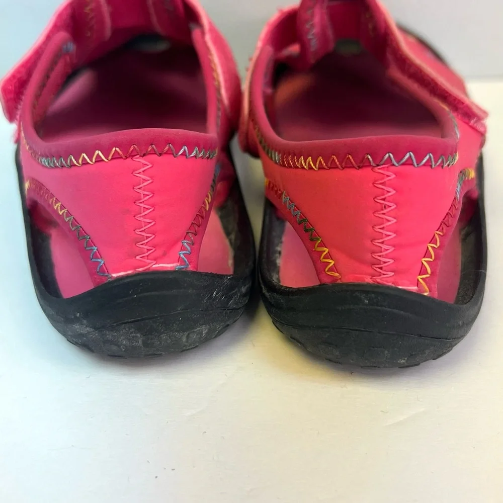 Nike-‎ Pink Youth Water/Outdoor Shoes, Size:2Y, Pre-Owned